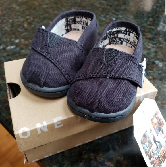 Tiny Toms Bundle - Picture 2 of 8